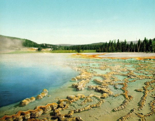 Sapphire pool , yellowstone national park, wyoming