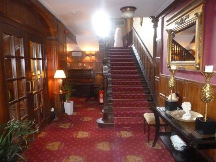 shieldhill-castle-hotel-biggar_191220141617246543