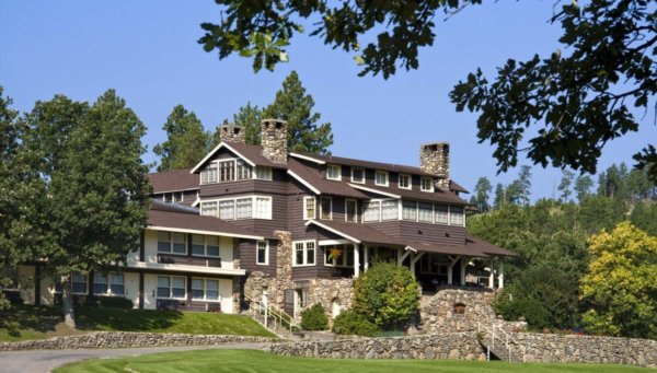 State Game Lodga, USA, (fotók: custerresorts.com)